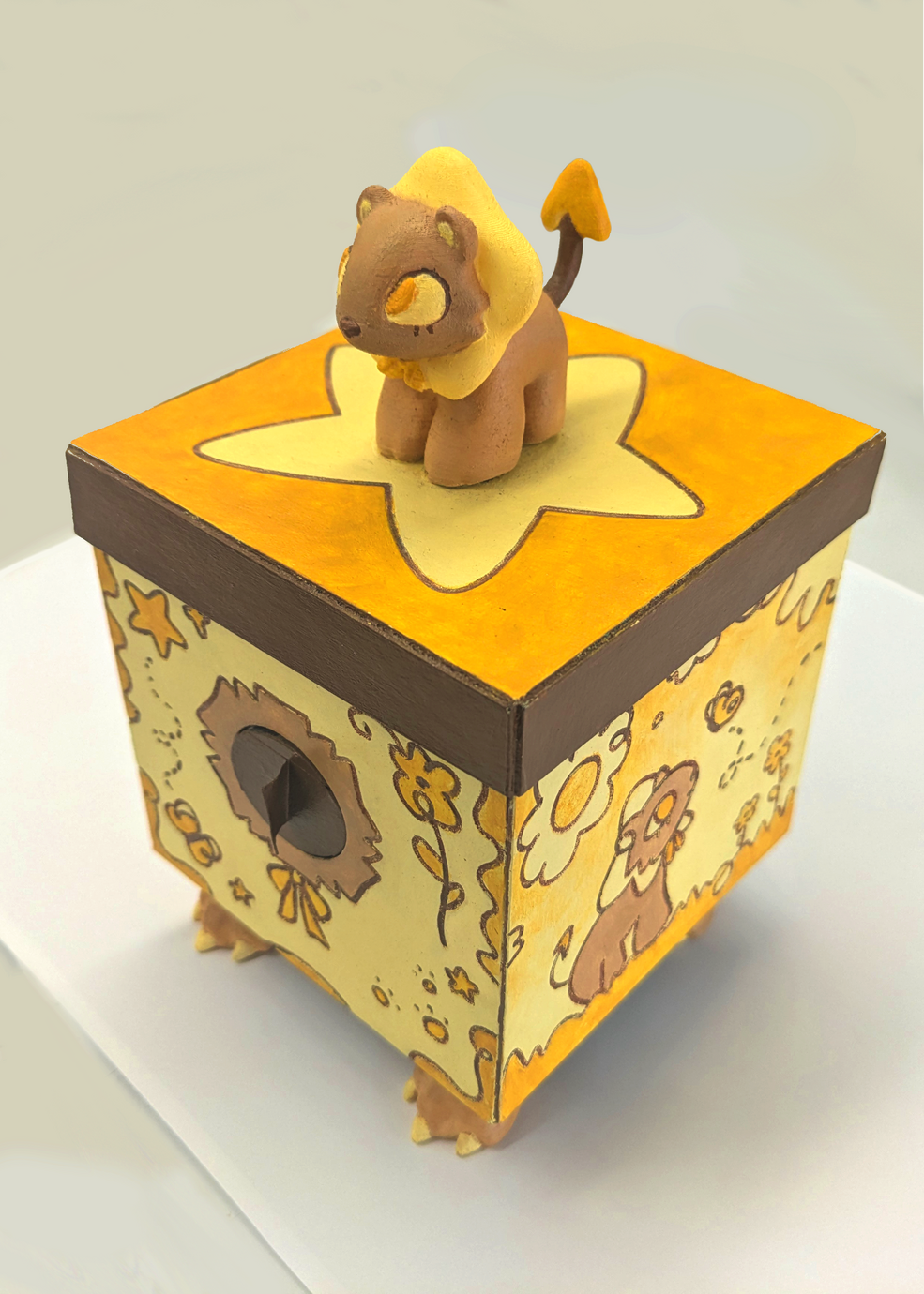 Lion Box Front